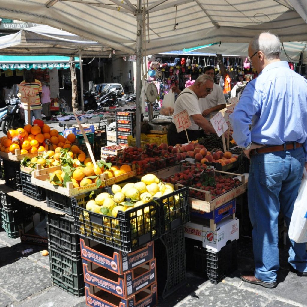 marketplace in Provence